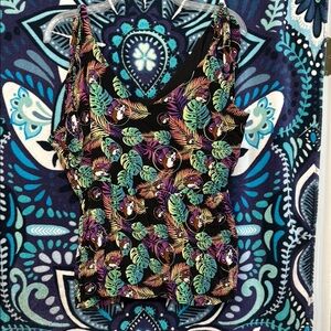 Bucee’s Tropical Print Women's Top XL